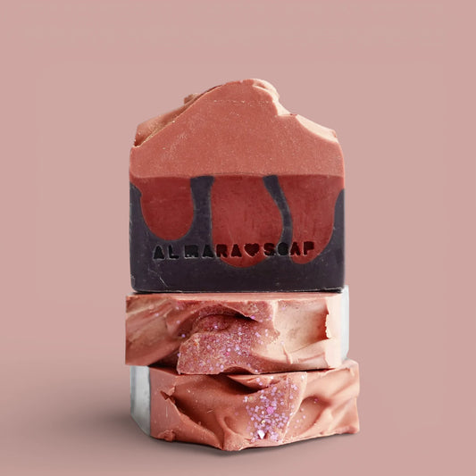 Sapone Artigianale Cherry Nougat - Almara Soap (Edizione Limitata)